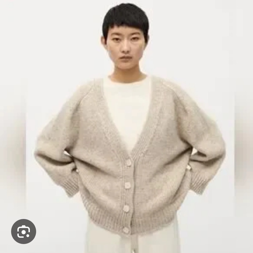 Babaa Oversized Chunky Knit Cardigan in Light Beige/Cream DISCONTINUED